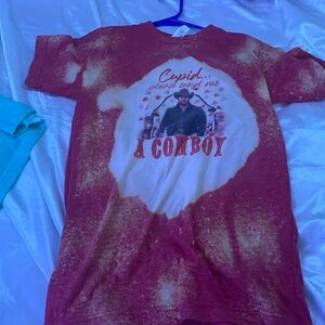 Size small red bleached country cowboy Cupid shirt